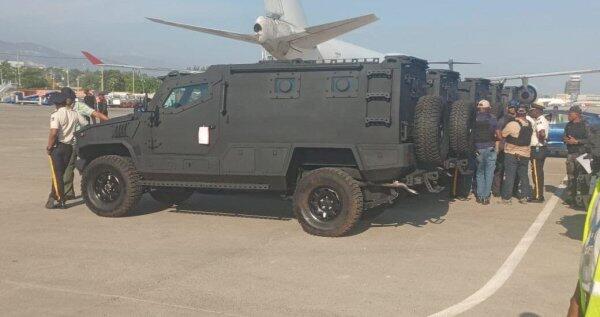 多国安全支助团第一批装甲车运抵海地