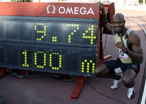 牙买加名将鲍威尔创奇迹9秒74再破百米世界纪录