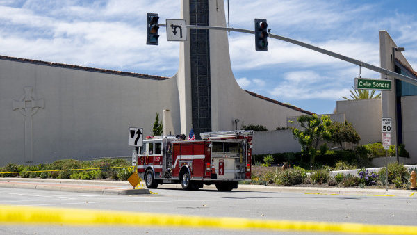 美国加州教堂枪击案嫌疑人被控犯有谋杀罪