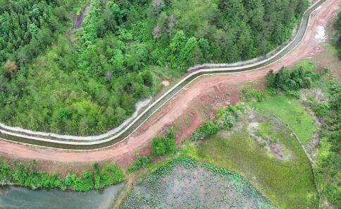 国家重点水利工程江西梅江灌区最大干渠建成
