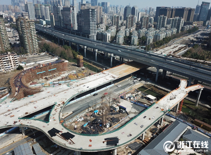 杭州望秋立交雏形初现 计划今年下半年建成